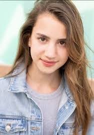 Penelope Grayson's Instagram, Twitter & Facebook