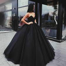 Jun 11, 2021 · nicht jede braut möchte im klassischen hochzeitskleid vor den traualtar treten, sondern als atemberaubende dark bride den festlichen tag verbringen. Eightree Gothic Hochzeit Kleider Schwarz Vintage Ballkleid Liebsten Liebsten Einfache Vestido De Noiva Land Braut Kleid Wedding Dresses Aliexpress