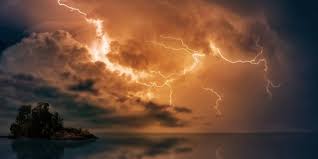 Orages : la vigilance orange levée en Corse, le Var et les Alpes-Maritimes restent en alerte — Orange Actualités