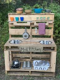 mud kitchen kinderkuche selber bauen aussenspielkuche kinder garten