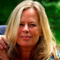 Danielle Wiesner's Instagram, Twitter & Facebook