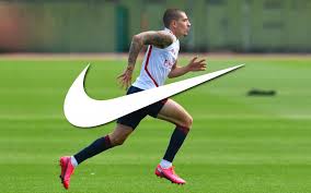 Arsenal reportedly only want around €20 million for hector bellerin, meaning he might be affordable for inter after all. Did Hector Bellerin Switch To Nike