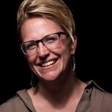 Anna Paige (@penandpaige)