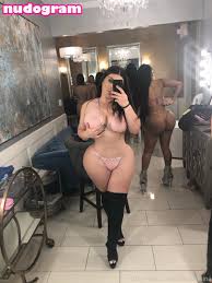 Nola Carolina  nolakarolinaa Nahé uniklé OnlyFans foto 50 - Nudogram v2.1