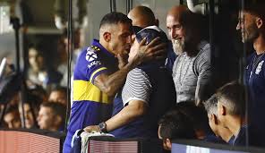 Noticias de hoy jueves 11 de febrero: Boca Juniors Vs Gimnasia Y Esgrima De La Plata Superliga Argentina Beso A Tevez Lagrimas Y Ovacion El Regreso De Maradona A La Bombonera Deportes Caracol Radio