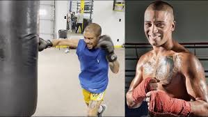 WILFREDO VAZQUEZ JR EXHIBITING CRUSHING PUNCHING POWER ON HEAVY BAG AT  BONES ADAMS