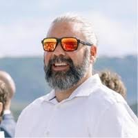 200+ "Thomas Hess" profiles