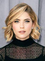Ashley Benson Short Curly Blonde Bob Hairstyle Haircuts For Wavy Hair Short Hair Styles Hair Styles