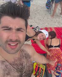 Nicholas Rosati (@rosatinick) • Instagram photos and videos