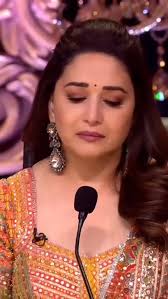 We often share videos of Madhuri, founder of Tea Rose Trunk, empowering  women as she gracefully drapes herself in her twin sister, Suman Bajaj's  signature, 20-second designer sarees. Today, we're proud to