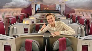 What makes qatar airways business class shine qatar airways business class qsuite is simply stunning: Qatar Airways New Business Class Suite Review 787 9 Youtube