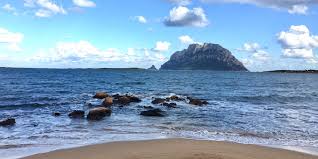 Auf sardinien warten einige der schönsten strände am mittelmeer auf euch! Entdecken Sie Mit Unseren Wohnmobilen Die Schonsten Seiten Von Sardinien