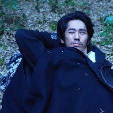 esquirejapan 無骨で力強い演技を見せたかと思うと 次の作品ではいきなり柔軟な表情で我々を魅了する注目の 演技派 俳優の一人 永山絢斗さん ジャケット13万6000円 パ esquirejapan dandy dapper driesvannot 永山絢斗 表情 俳優