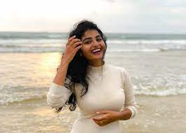 Pawan kalyan, nivetha thomas, shruti haasan and others. Ananya Nagalla On Twitter Good Morning Vakeelsaab Vakeelsaabtrailerday