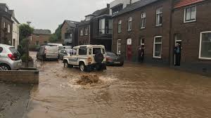 Wanneer een dief 's nachts bij een ander persoon besluit in te breken, is er sprake van onrechtmatig gedrag. Noodweer Vooral Meerssen En Sittard Geleen Hard Getroffen 1limburg Nieuws En Sport Uit Limburg