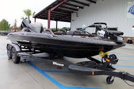 Паша христова и мария нейкова чула баба разбрала 1971. New 2020 Triton 18 Trx Moncks Corner South Carolina Boatbuys Com