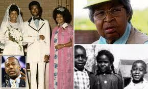 Sonja Carson's Instagram, Twitter & Facebook