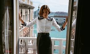 Emma corrin wallpapers, actress wallpapers, hd wallpapers. Emma Corrin Diana In The Crown Stuns In Gq Photos As She Shares Interesting Thought About Prince William And His Brother Harry Us Daily Report