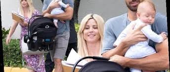 In an interview with people magazine, elin nordegren denied claims that she had hit him with a golf club, and said she had tried to save their marriage. Tiger Woods Apos Ex Elin Nordegren Leaves Court After Changing Son Apos S Name Hot Lifestyle News