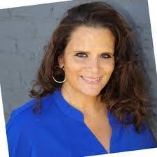 Dorothy Reina's Instagram, Twitter & Facebook