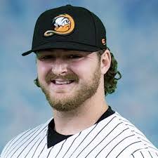 Bradley Russo's Instagram, Twitter & Facebook