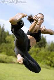 Z Woman Martial Artist Flying Kick Kickboxing Kickboxing Poses Practice Martial Arts Martial Arts Women Martial Arts