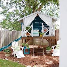 Handmade Hideaway More Reader Love Tree House Diy Hideaway Handmade Home