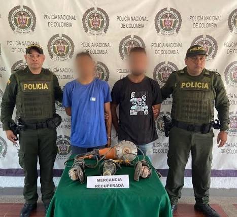 Aprehenden a menor señalado de H0MlClDl0 dentro de clínica en Girardot|  CityTv | Vea la noticia en este link: https://youtu.be/TJ2ErWUUkFs