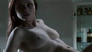 Christina Ricci Nude: Free Celebrities Nude Porn Video e6 | xHamster