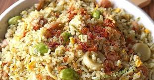 Ada banyak cara mengolah nasi sisa. Cara Membuat Nasi Goreng Enak Pakai Cabai Hijau Ini Resepnya