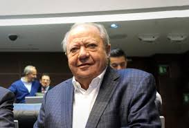 Es carlos romero deschamps, quien durante 26 años fue secretario general del sindicato de trabajadores petroleros de la república mexicana (stprm). Fgr Detiene A Juan Collado Abogado De Carlos Romero Deschamps