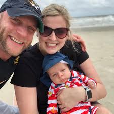 Meet Reese: rodeo queen, pageant star and Type 1 diabetes (T1D) advocate.  💙 After being diagnosed with T1D at 10 years old, she found her voice and  now helps others recognize the