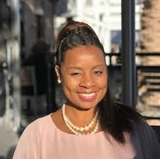 Saved Under My Skirt: Restoring Sexual Integrity: Mitchell, Keisha R:  9798987234808: Amazon.com: Books