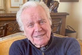 Robert Wagner, legendary American actor known for starring in the  television shows It Takes a Thief (1968–1970), Switch (1975–1978), and Hart  to Hart, married to Jill St. John (m. 1990), and formerly