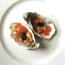 Tartare D Huitres Ostra Regal Oursin Saumon We Love To Cook Oeufs De Saumon Oursin Saumon