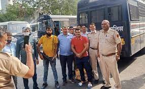 A screengrab of a video that shows olympic medalist sushil kumar and his friends hitting another wrestler with sticks has surfaced. Sushil Kumar Masks Off All Smiles Police Photo Op With Murder Accused Sushil Kumar