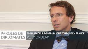 Česko a západ v krizi. Petr Drulak Ambassadeur De Republique Tcheque Paroles De Diplomates 3 Youtube