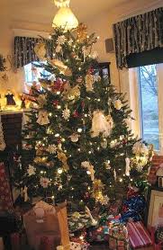 Angels And Snowflakes Christmas Tree Decorating Themes Christmas Tree Christmas Tree Themes
