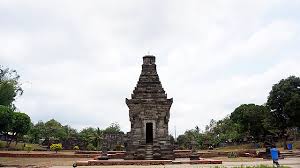 Blitar is a city in east java, indonesia, about 73 km from malang and 167 km from surabaya. Kabupaten Blitar Wikiwand