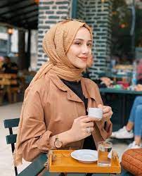 Like the syrian style, an undercap is usually worn to. 290 Western Hijab Ideas Hijab Fashion Muslimah Fashion Muslim Fashion