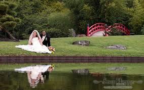 Bri Amp Robert S Wedding At Memphis Botanic Gardens Memphis Botanic Garden Japanese Garden Outdoor Decor