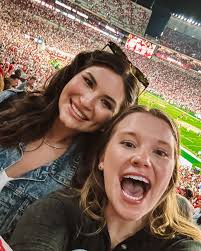 Favorite Saturday of the year!🍀💚🇮🇪☀️