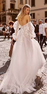 Quilting cup in the dress with straps. Tom Sebastien 2020 Wedding Dresses Florence Bridal Collection Wedding Inspirasi