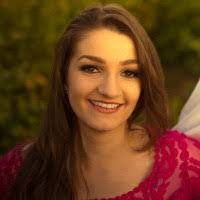 Tamara Olivo's Instagram, Twitter & Facebook