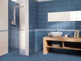 Rivestimento Bagno Realizzato Con Il Colore Blue Della Nostra Collezione Full Http Www Supergres Com Your Bagno Con Piastrelle Bagno Blu Arredo Bagno Marrone