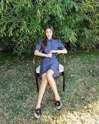 Then, how tall is she? Pin By Geo Mealla On Song Hye Kyo ì†¡í˜œêµ Song Hye Kyo Korean Actresses Korean Actress