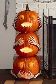 12 Best Fall Yard Decor Ideas And Designs Pumpkins Leaves 12 Lumbung Batu Com Decor Des Pumpkin Carving Halloween Pumpkins Carvings Halloween Pumpkins