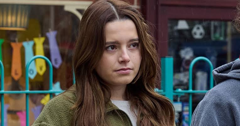 Coronation Street Betsy set for 'life-changing incident' amid exit fears -  The Mirror