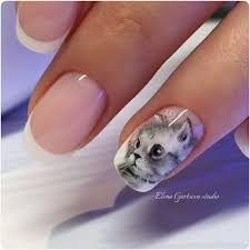 Decorar las uñas es una práctica que se ha vuelto muy popular desde hace un par de años pues lucen muy bonitas y en especial para las ocasiones por supuesto que siguen adelante las uñas decoradas con dibujos de animales, dibujos animados, banderas o cualquier otro tipo de simbología. 1001 Ideas De Disenos De Manicura Con Dibujos En Las Unas