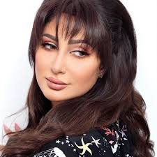 لوك ناعم لخبيرة المظهر الجميلة هيا لمقابلتها على قناة الراي في برنامج رايكم شباب Makeupbydalol Kuwaity Haya Quince Hairstyles Hair Styles Instagram Photo